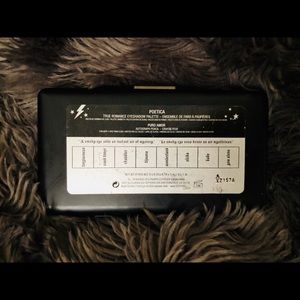 Kat Von D Makeup - Kat Von D True Romance Palette in Poetica Kat Von D Makeup - Kat Von D True Romance Palette in Poetica